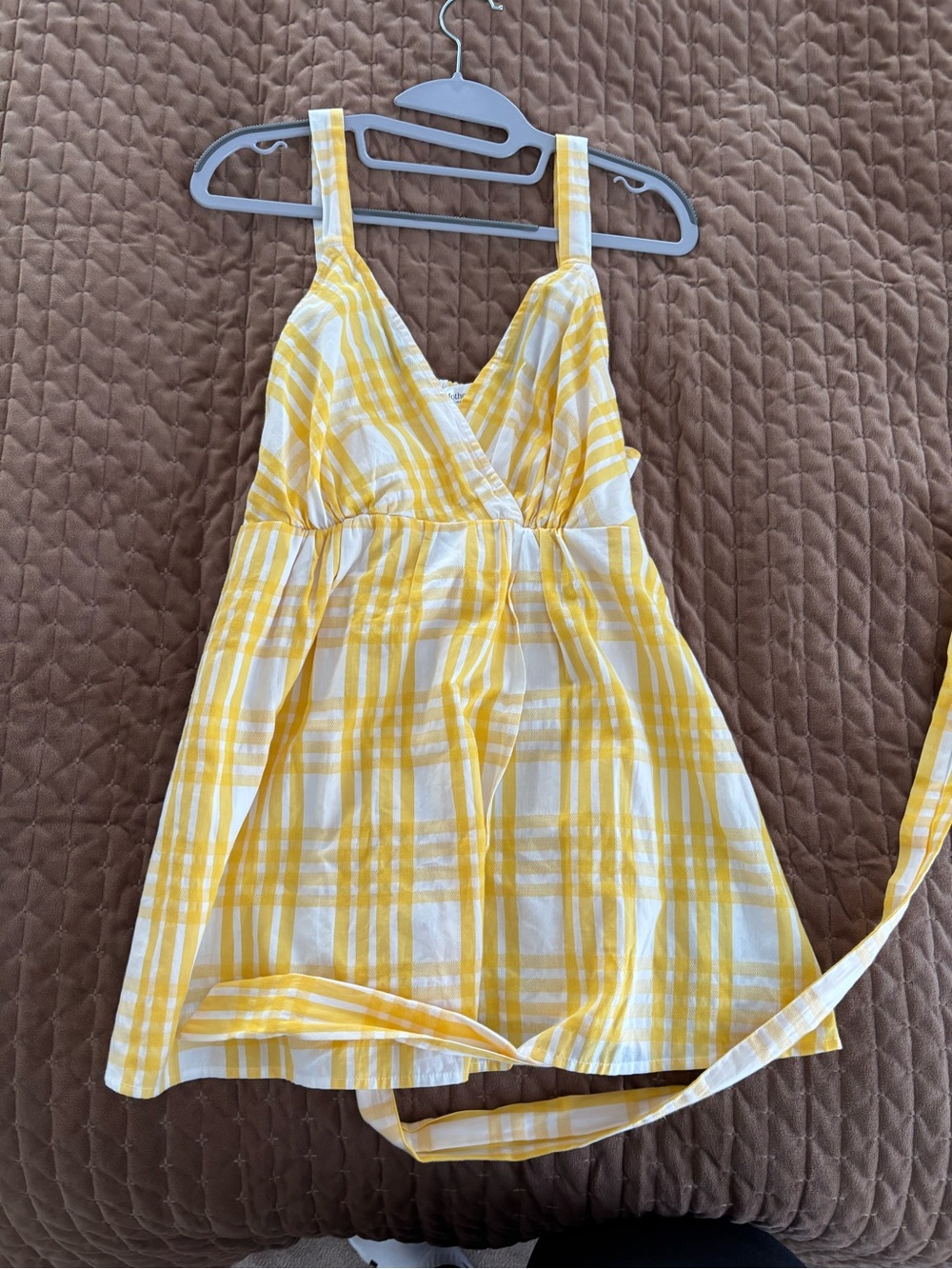 Motherhood Yellow and White Plaid Tank Top